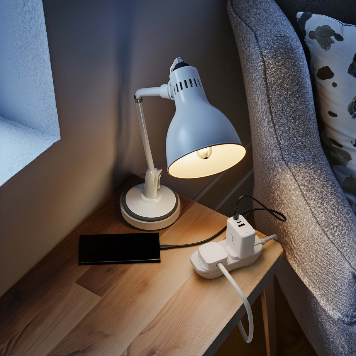 Masterplug 13A 2 Gang Unswitched Extension Lead White