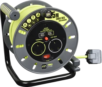 Masterplug Pro-XT 2 Socket, 2 USB A 13A Open Cable Reel 240V