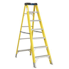 Swingback Professional Fibreglass Ladder EN131